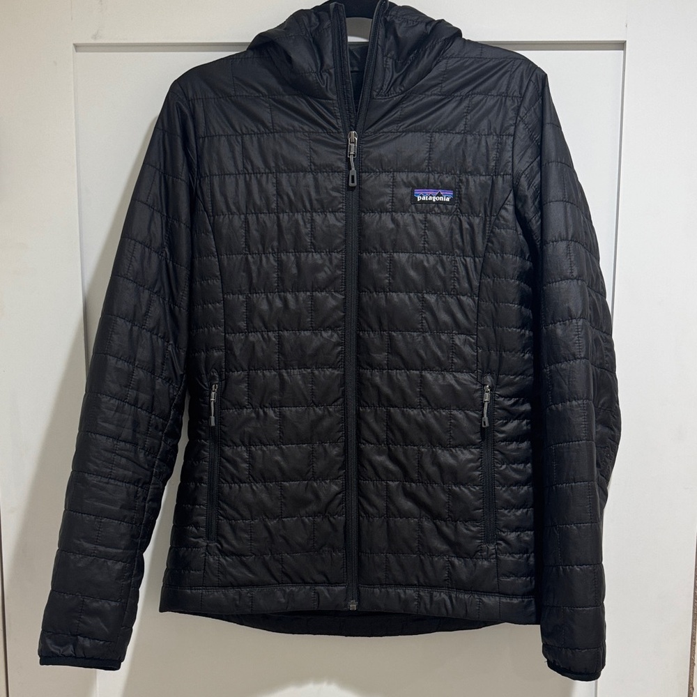 Patagonia Black Nano Puff Hoody M